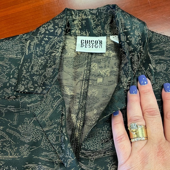 Chico’s Asian Print Silk Blend Shirt (0 = Small/4) - Picture 3 of 6